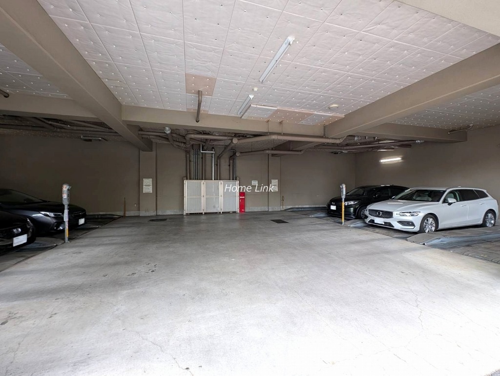 レクセルマンション赤塚公園　駐車場